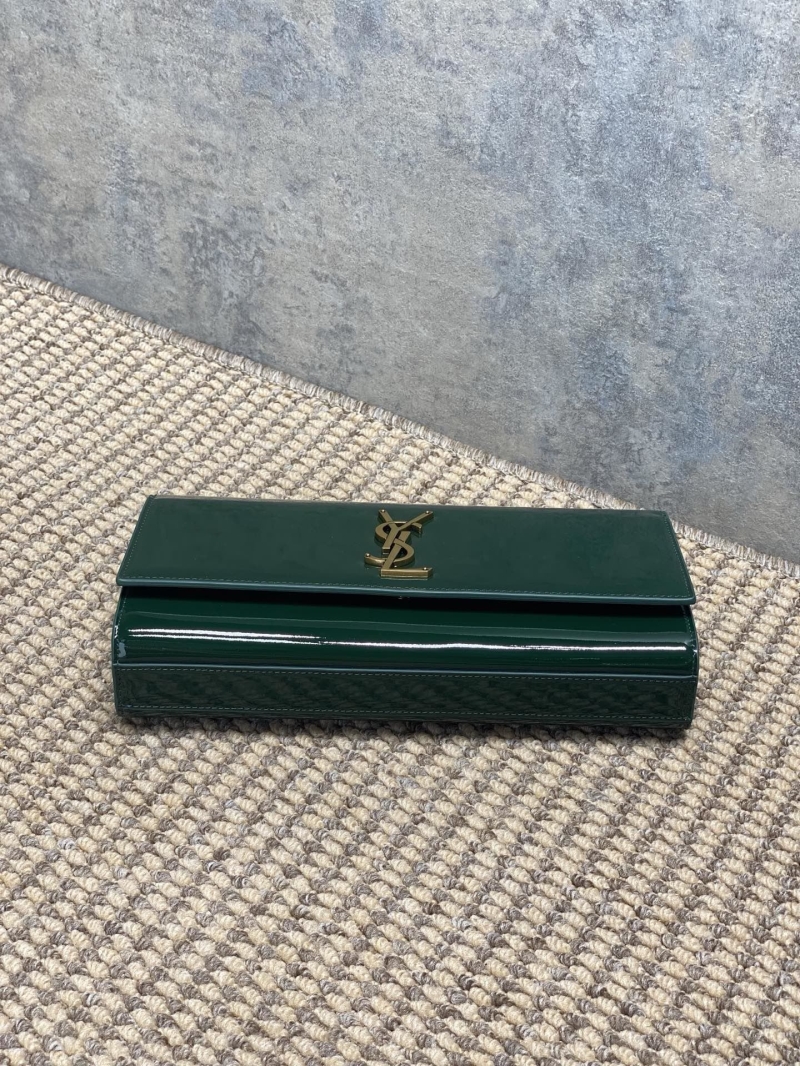 Y51 clutch bags